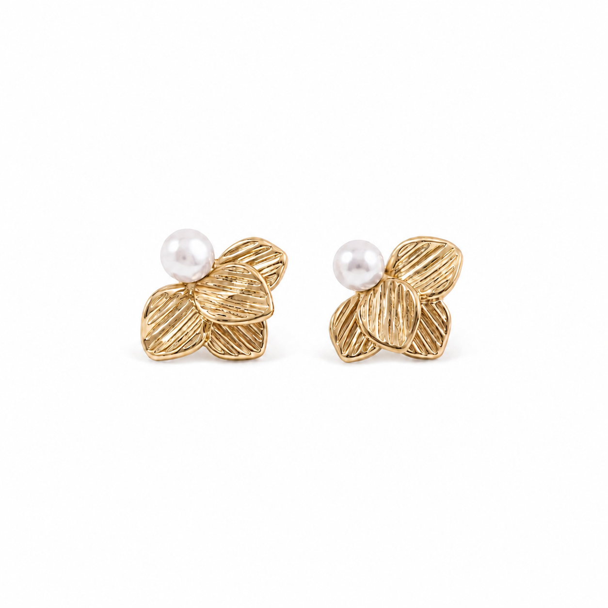 PEARL BLOOM EARRINGS