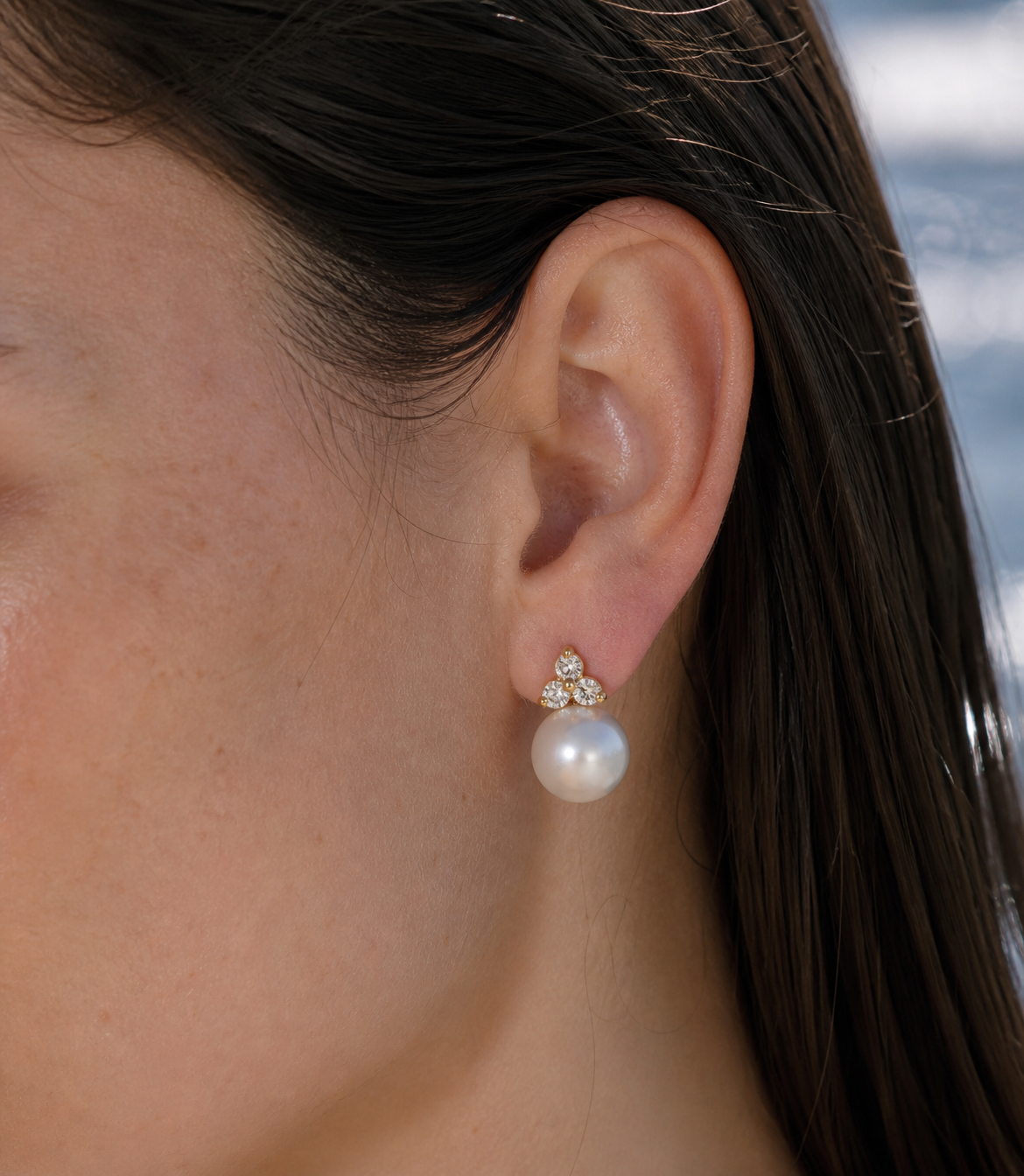 LUNI PEARL EARRINGS